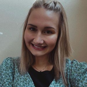 Meet your Posher, Hannah